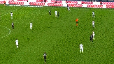 1632603479743008161.gif 907.gif